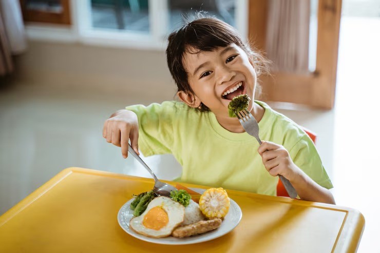 bahaya makanan awetan, makanan penyebab kanker nasofaring, tips konsumsi makanan awetan, makanan tinggi nitrat, makanan pengawet untuk ibu hamil, makanan aman untuk anak, risiko ikan asin untuk kesehatan, makanan pemicu kanker.